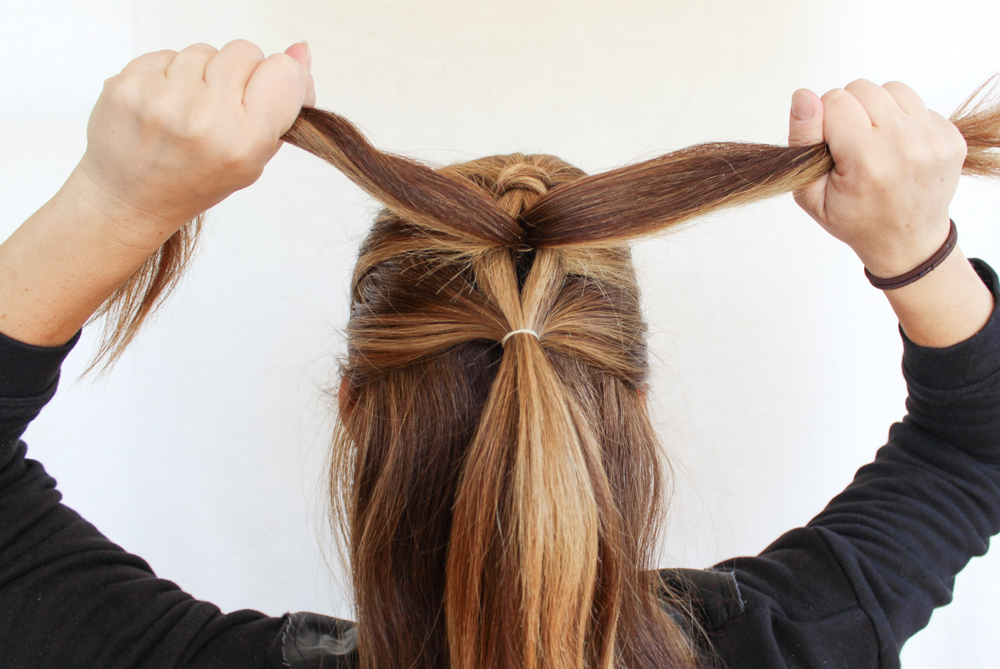 Как сделать прическу из трех волосин