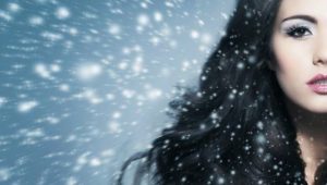 Flakes and an itchy, scaly scalp are the main symptoms of dandruff, learn the remedies at LuvlyLongLocks.com.