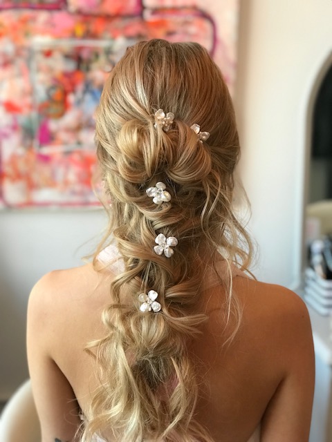 Abbe Kierstein, bridal stylist and owner of BlowoutsbyAbbe, is available for destination weddings and local Glastonbury bookings.